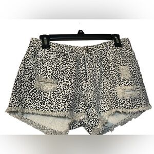 Pol white leopard animal print shorts with fringe and distressed women’s